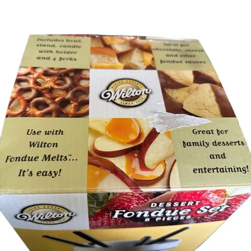 Wilton Dessert 8 Piece Fondue Set *New, Open Box*